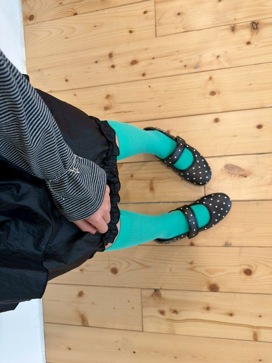 Ribbed knee-high socks