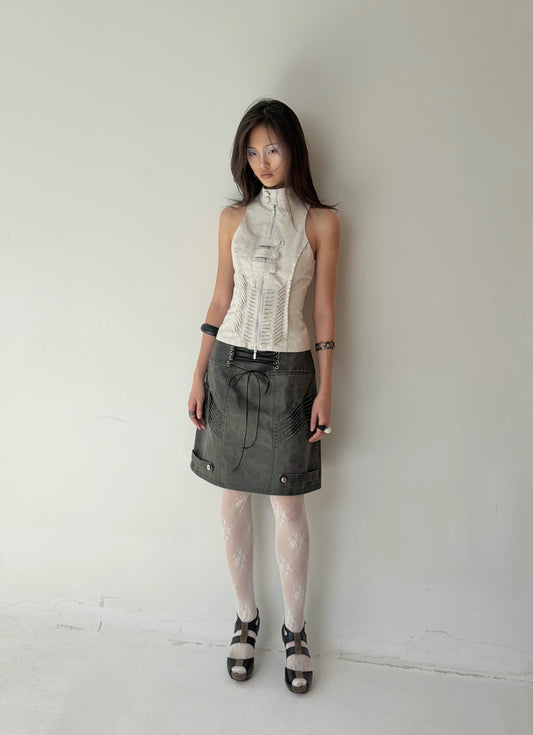 into.eight RELIEF TOP