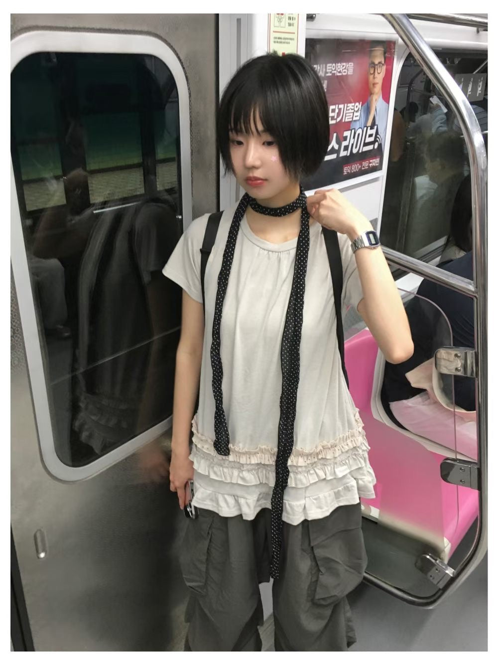 韓國製 下擺摺邊點點上衣