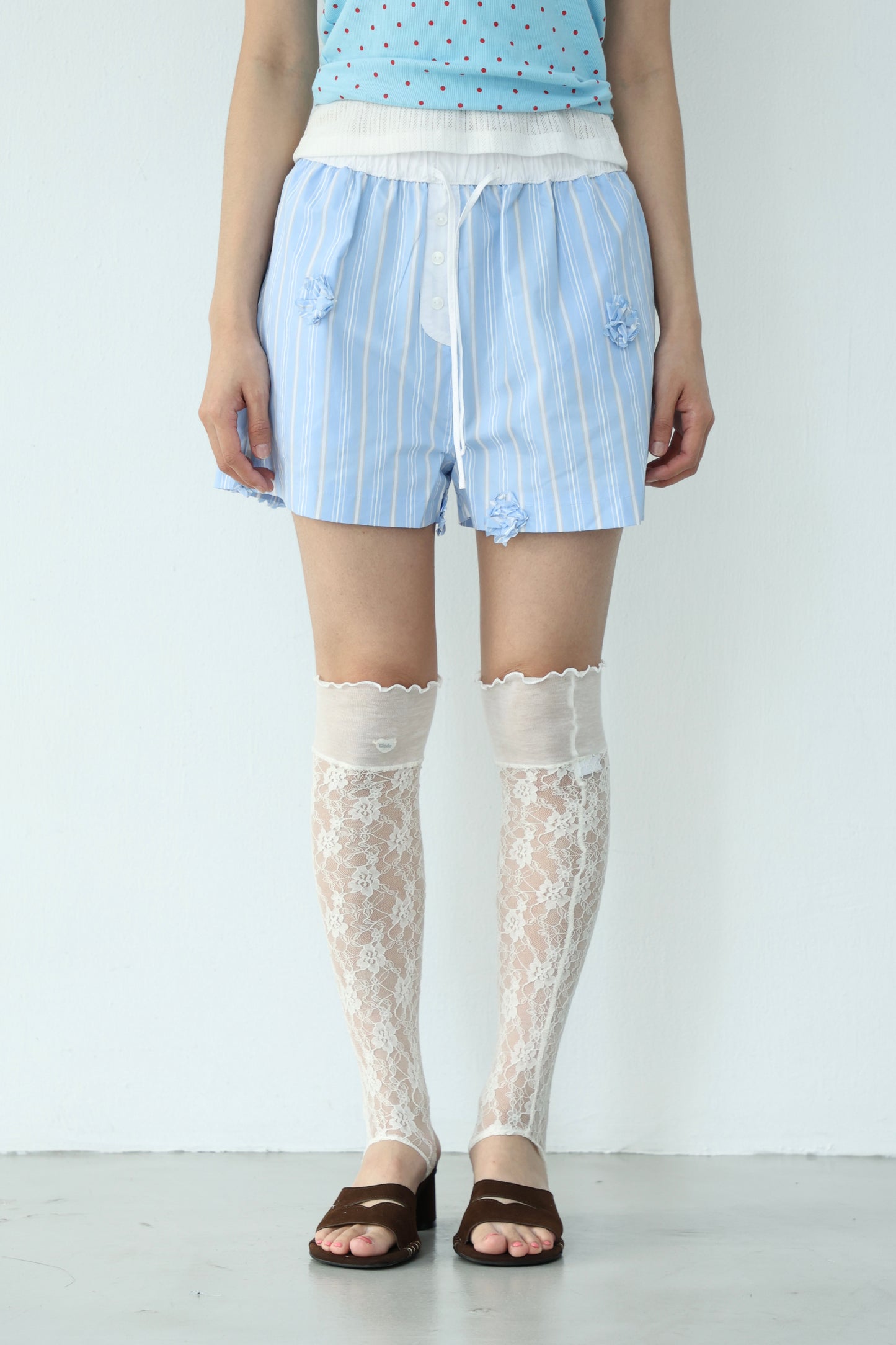 Straight stripe button shorts