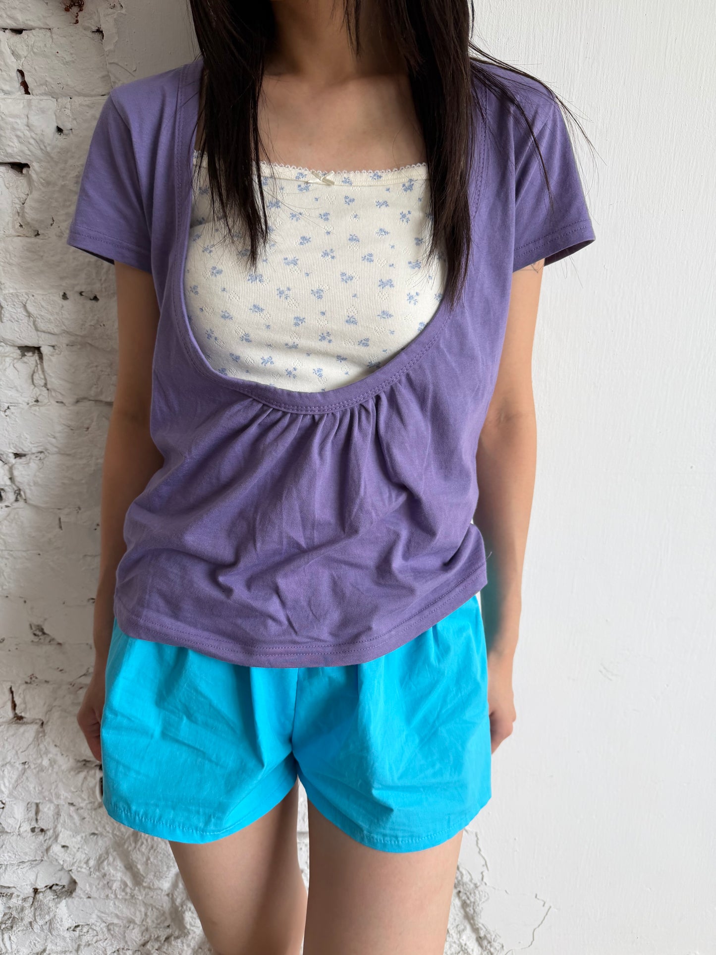 U-neck cotton top