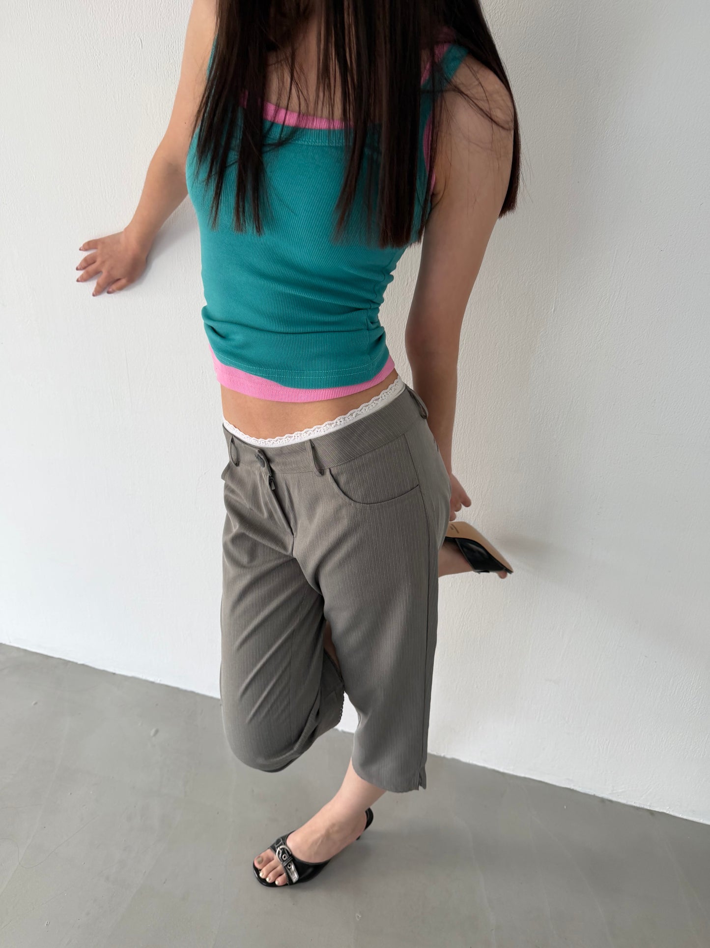 Suit lace capri pants