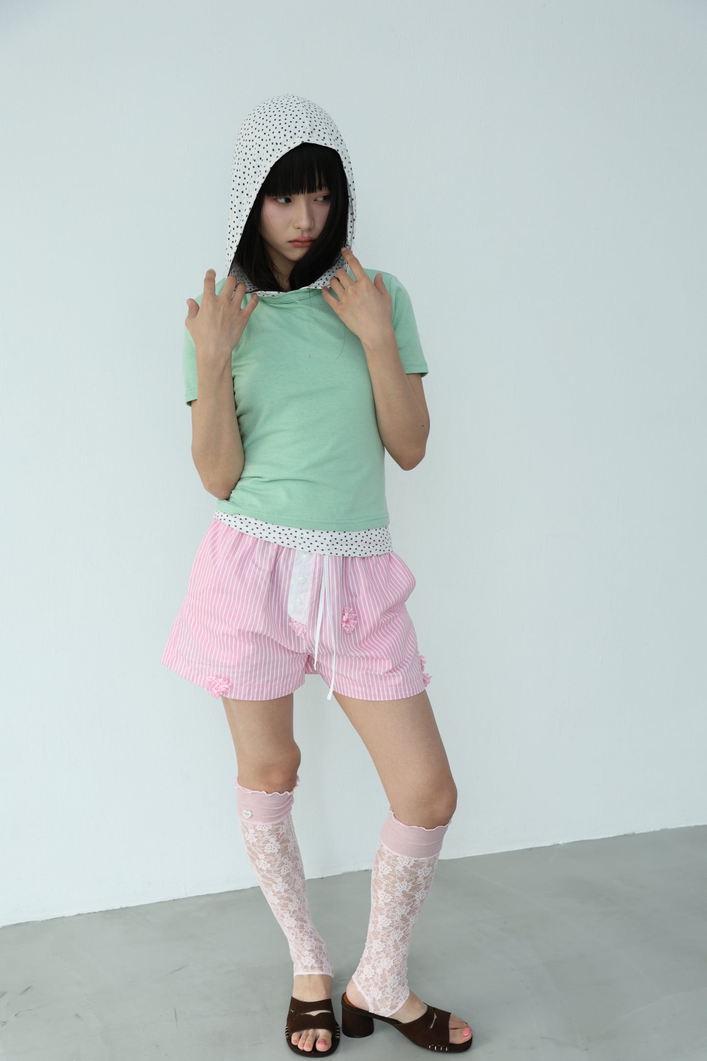 Straight stripe button shorts