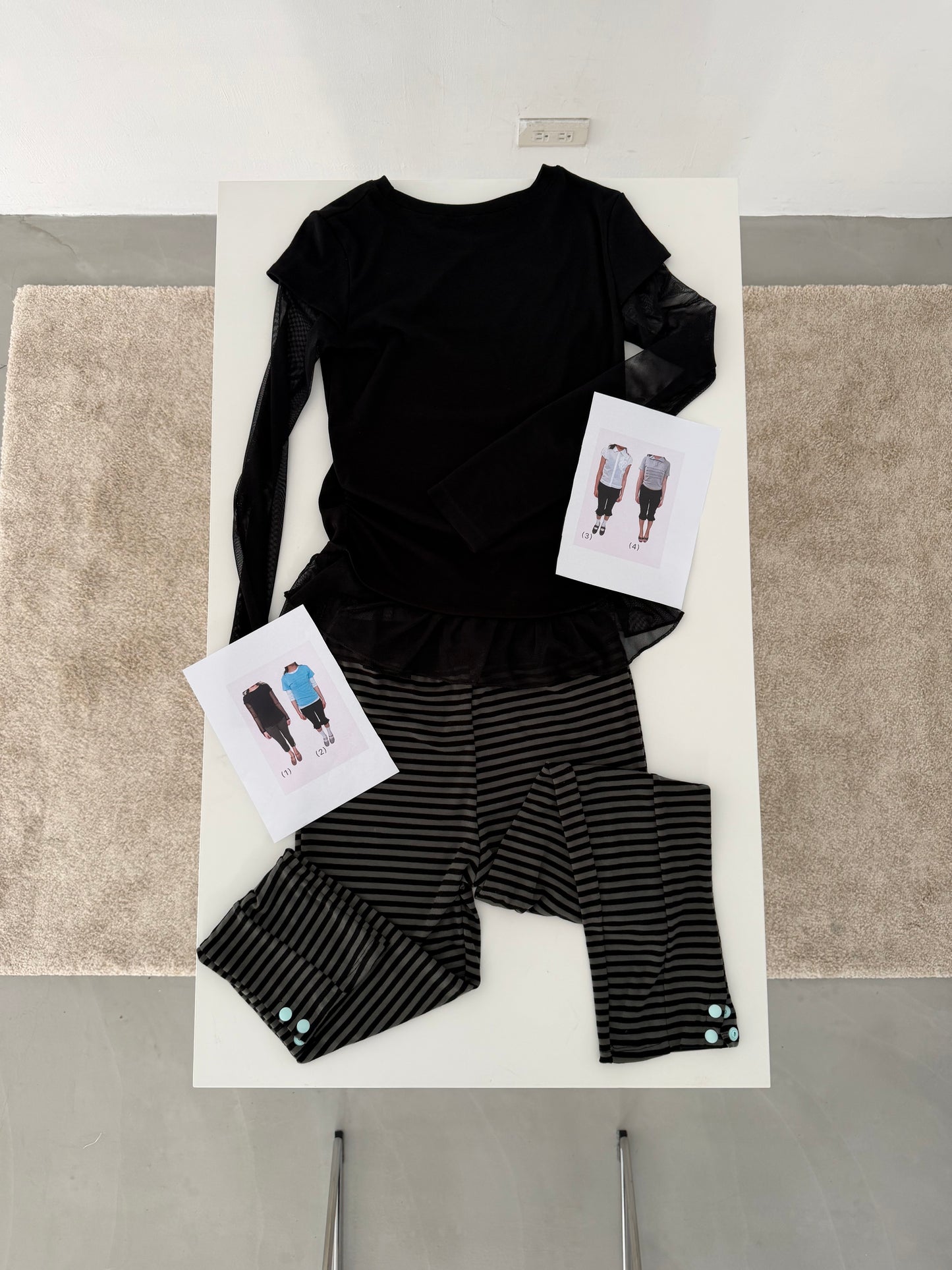 Button-up striped cropped trousers