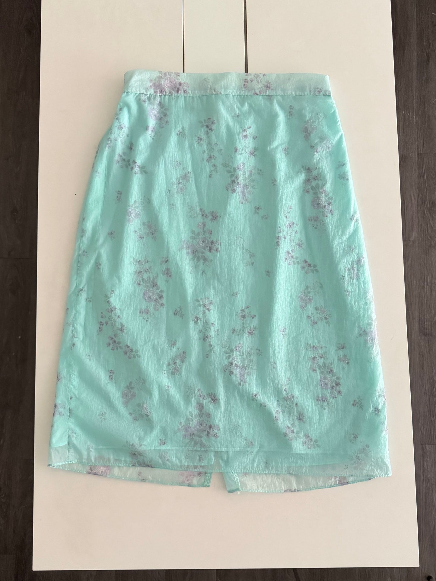 Sheer floral straight skirt