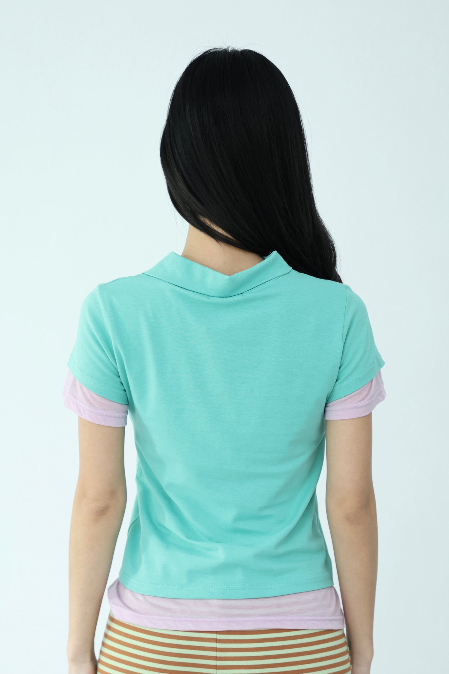 Candy-colored diagonal button polo shirt
