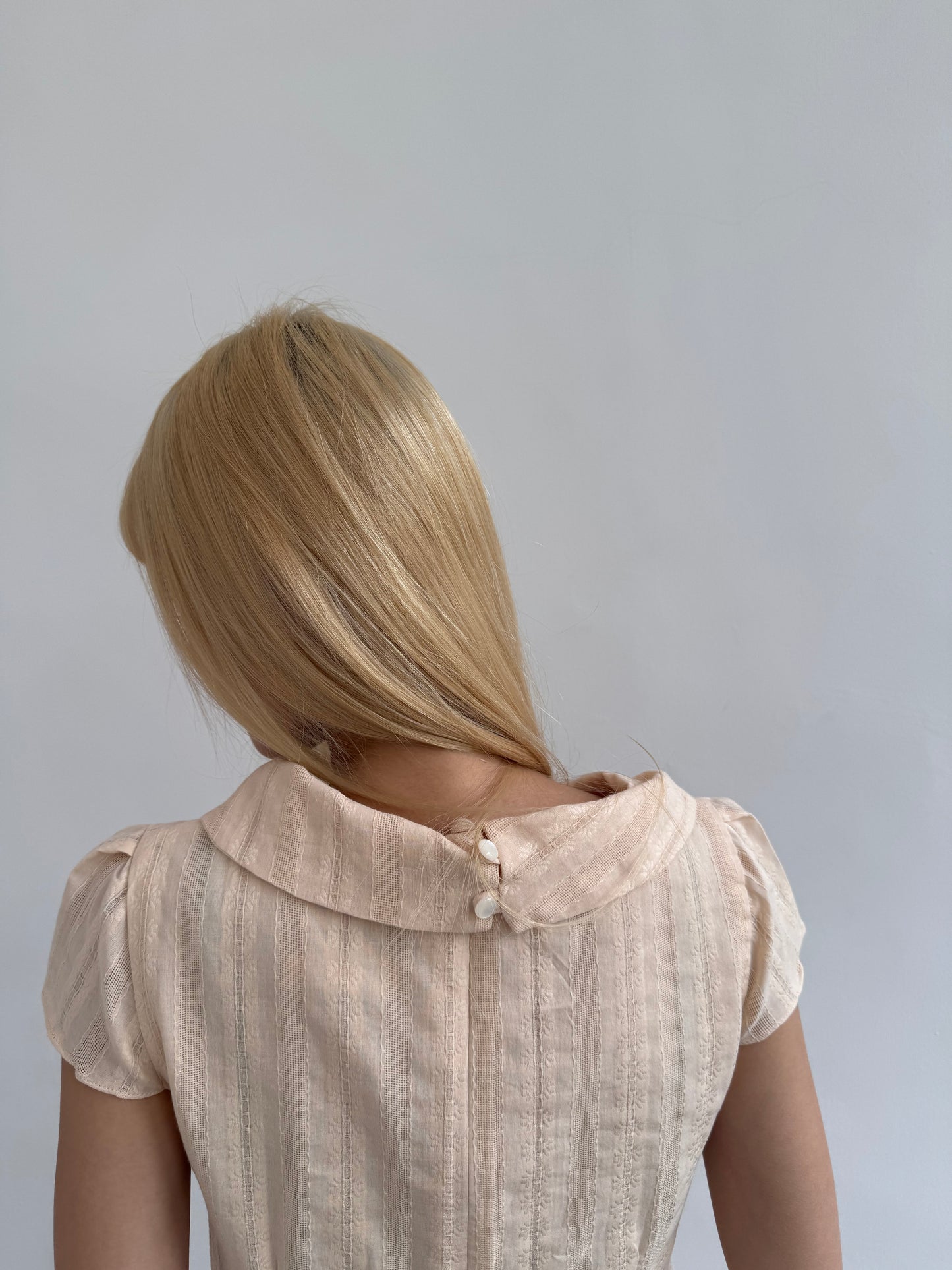 Lace-embossed collared dress