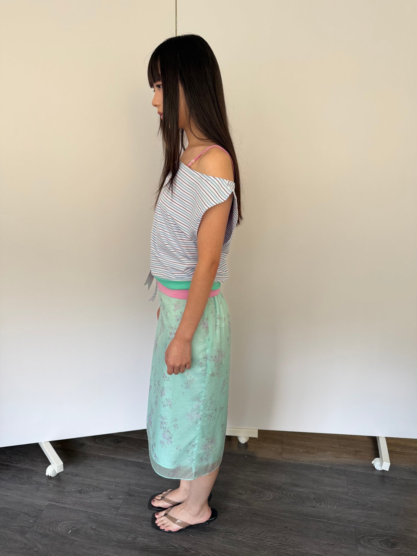Sheer floral straight skirt