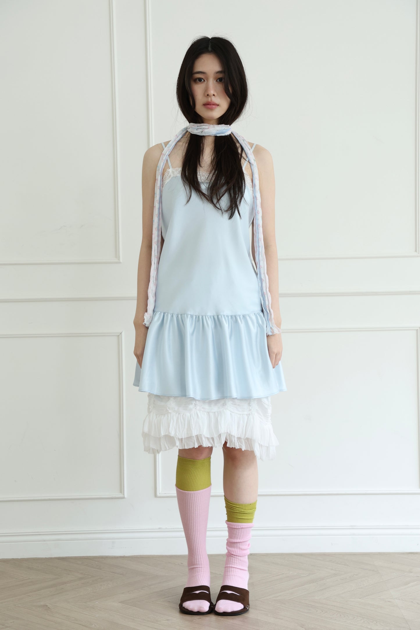 Color-blocked knee socks