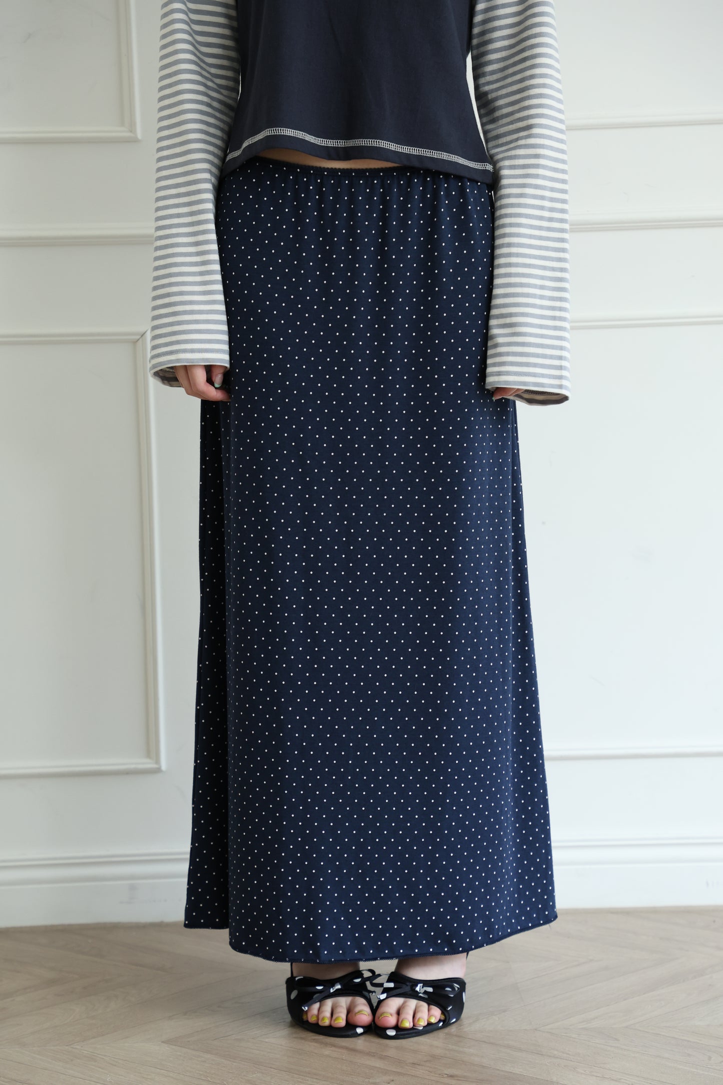 Elastic polka dot maxi dress