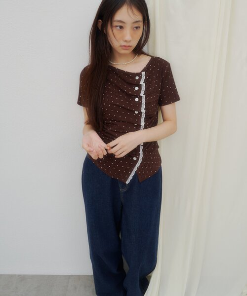 DISCOAT umm. 蕾絲層疊垂褶短袖上衣
