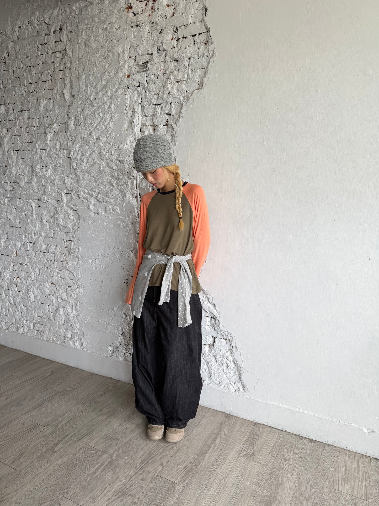 Loose-fitting patchwork long-sleeved top