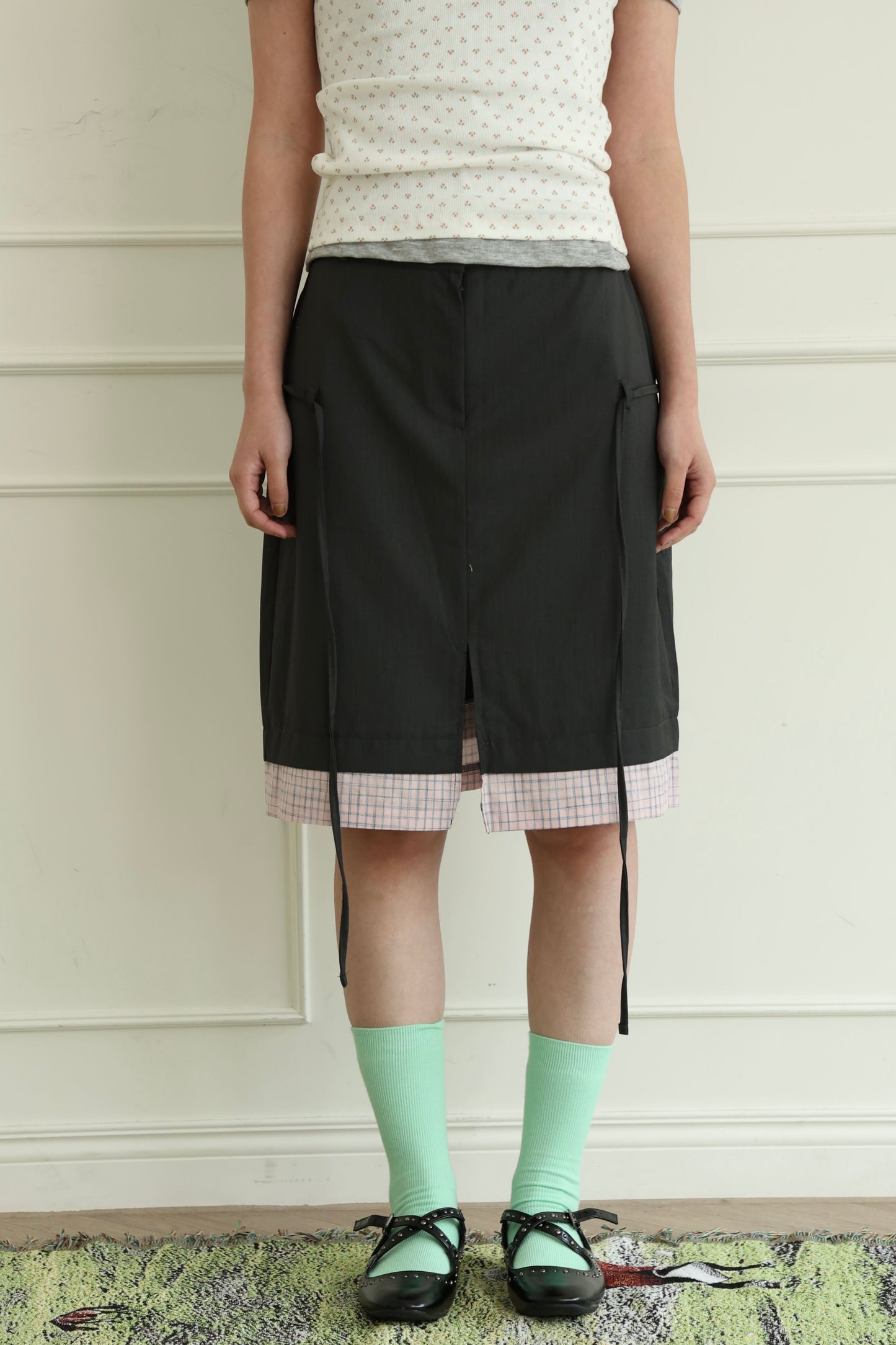 Suit-style plaid skirt