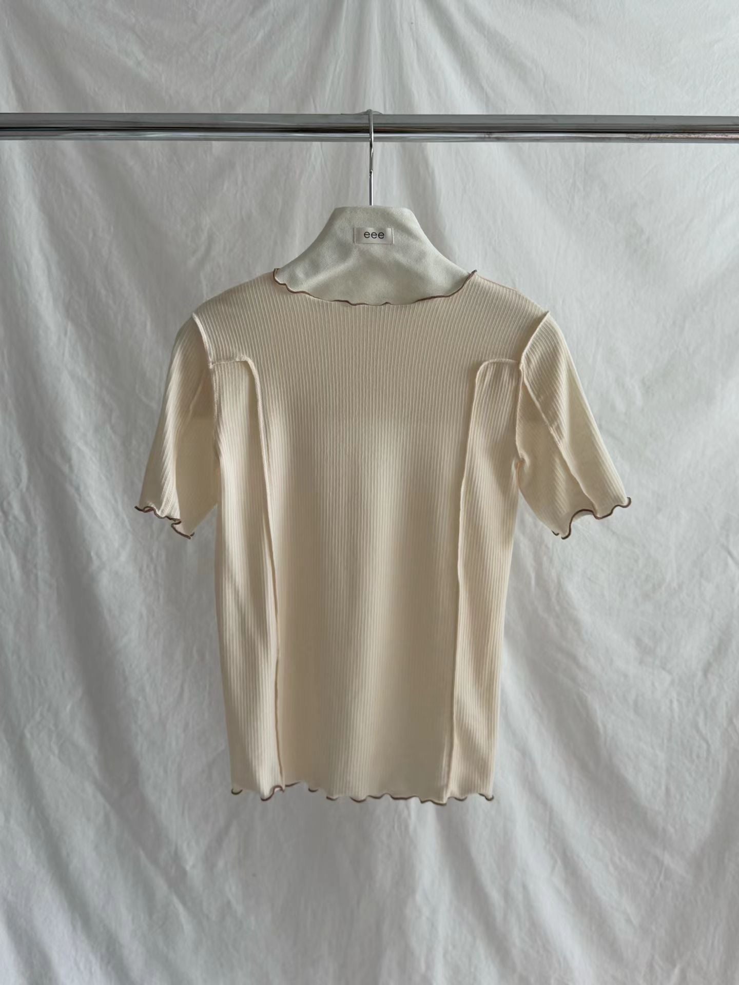 eee butter line tee