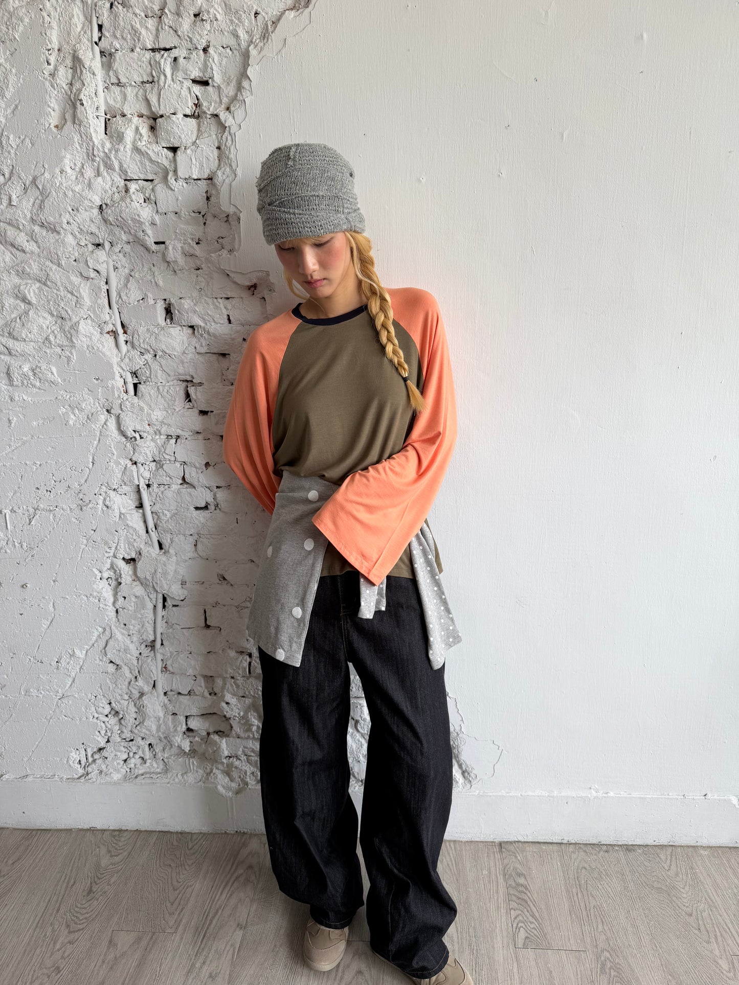 Loose-fitting patchwork long-sleeved top