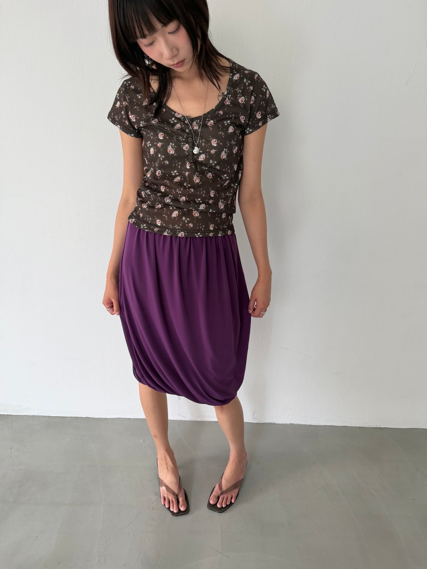 Elastic tulip midi skirt