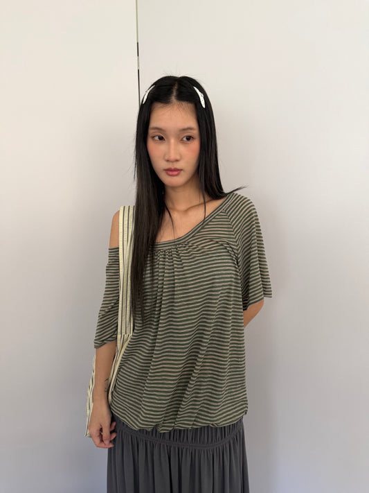 Loose striped long top