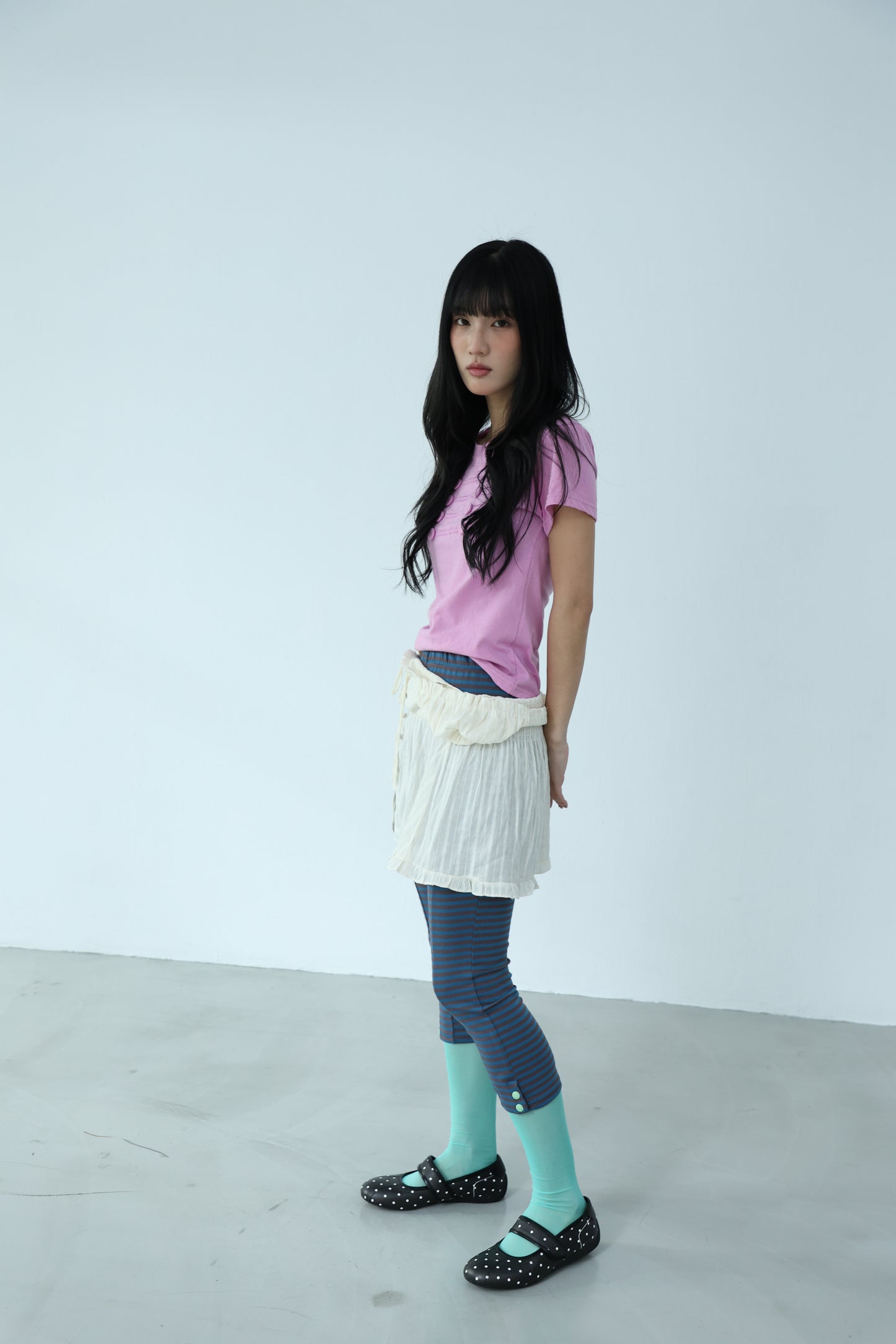 Button-up striped cropped trousers