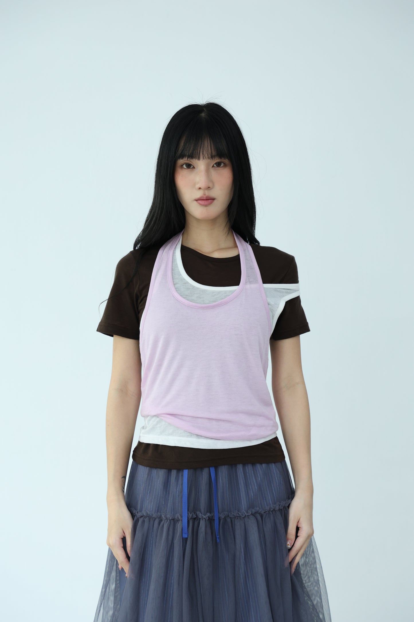 Thin halter neck vest （繞脖背心）
