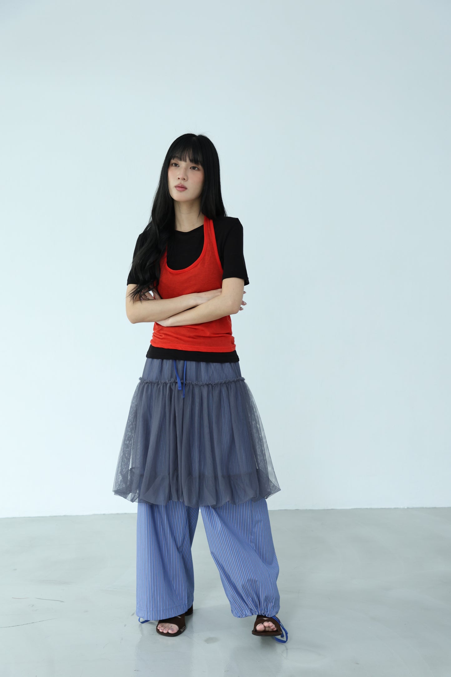 Thin short-sleeved top