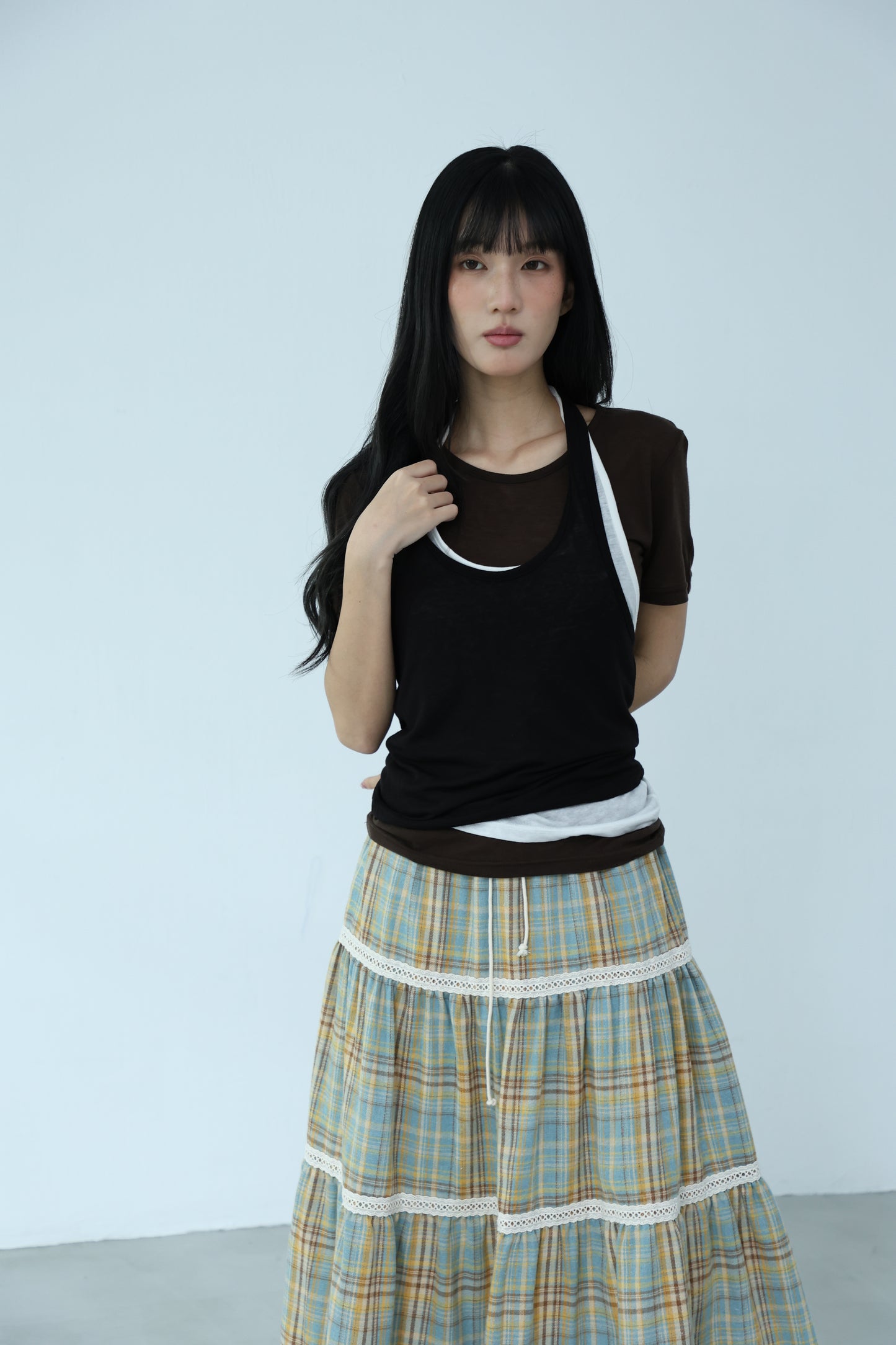Thin halter neck vest （繞脖背心）