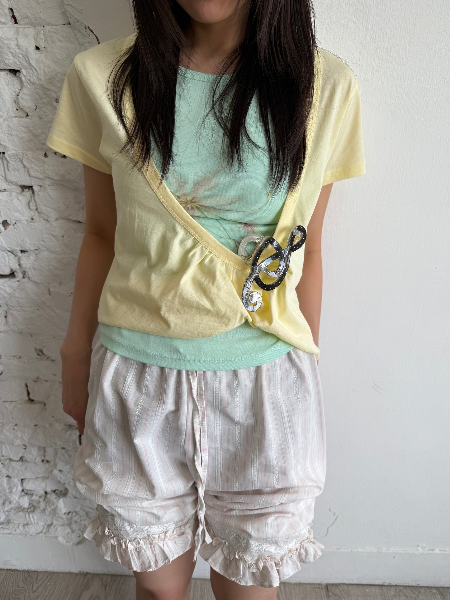 U-neck cotton top