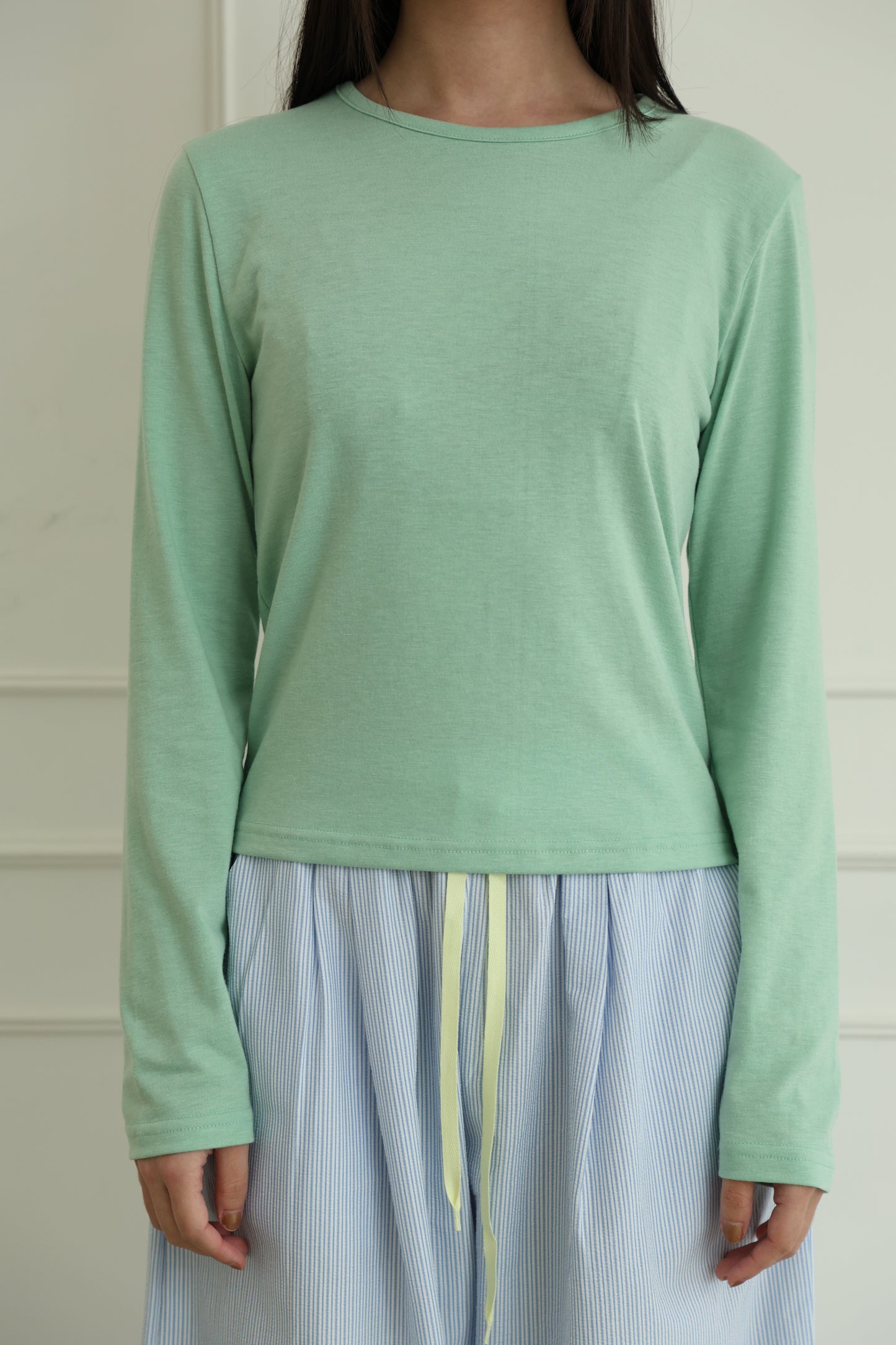Skin-friendly long-sleeved inner top