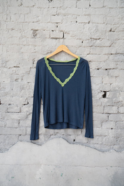 Lightweight V-Neck Lace-Trimmed Long-Sleeve Tee