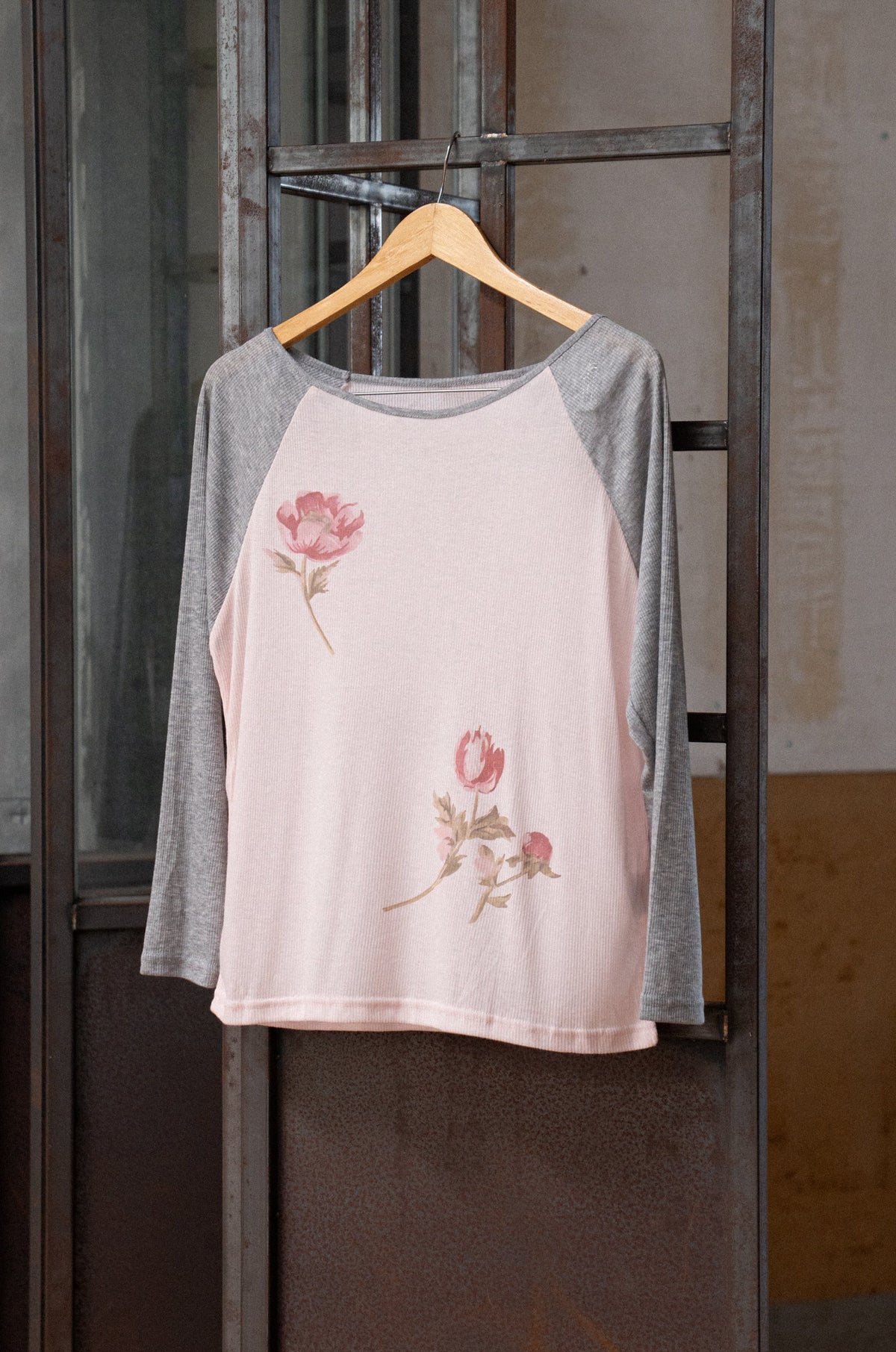 Lightweight Floral Raglan Knit Top