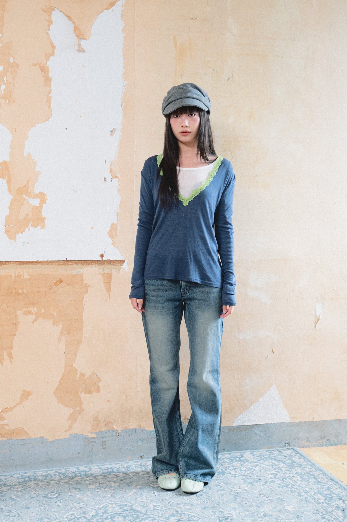 Low-Rise Flared Jeans