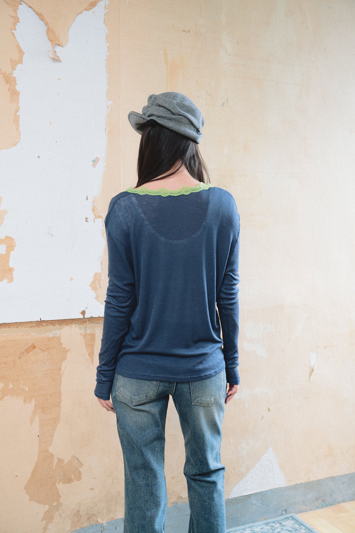 Lightweight V-Neck Lace-Trimmed Long-Sleeve Tee