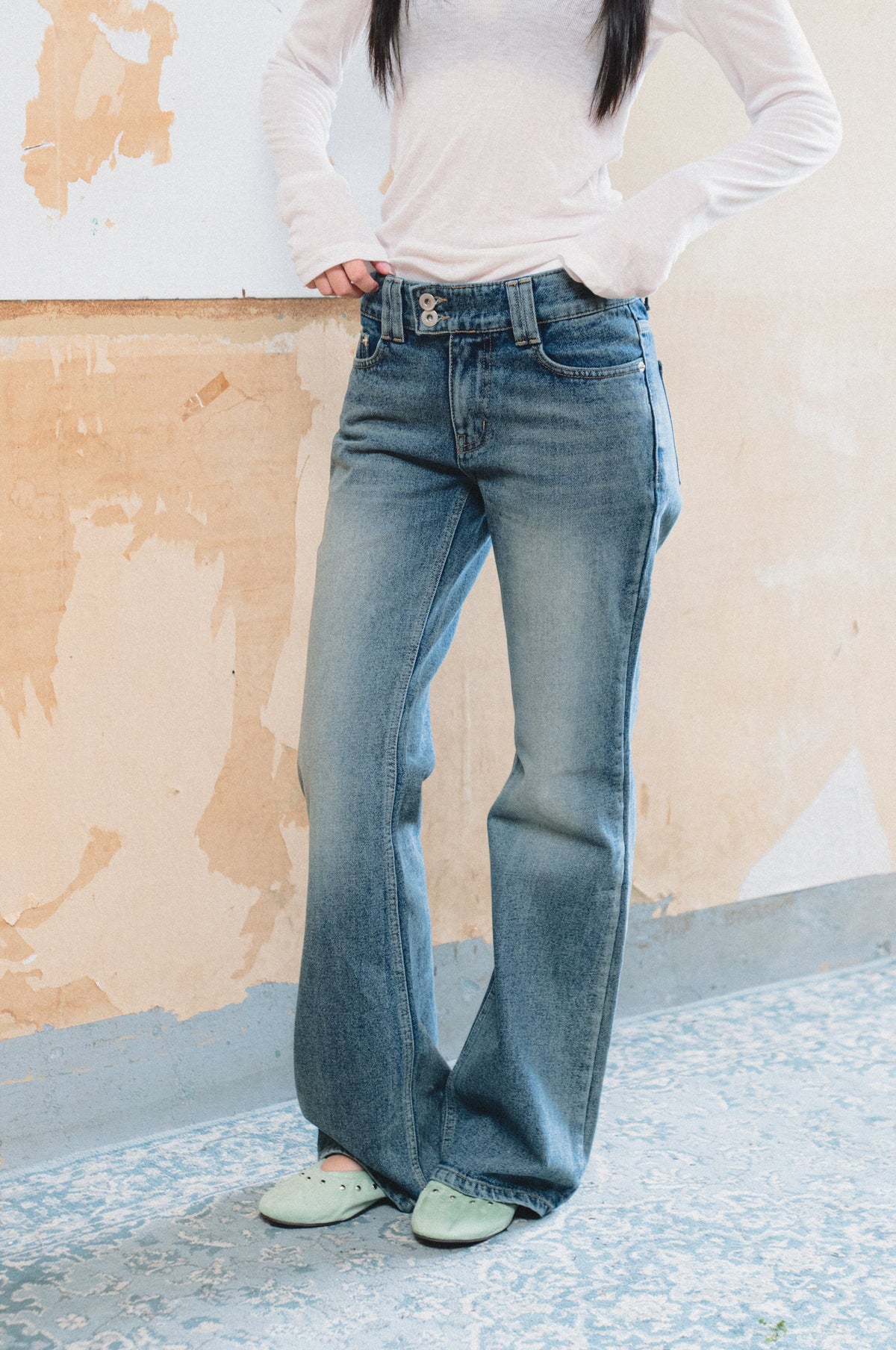 Low-Rise Flared Jeans
