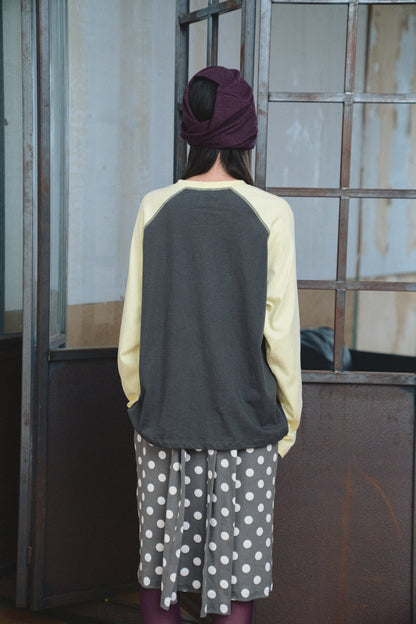 Loose-Fit Raglan Top