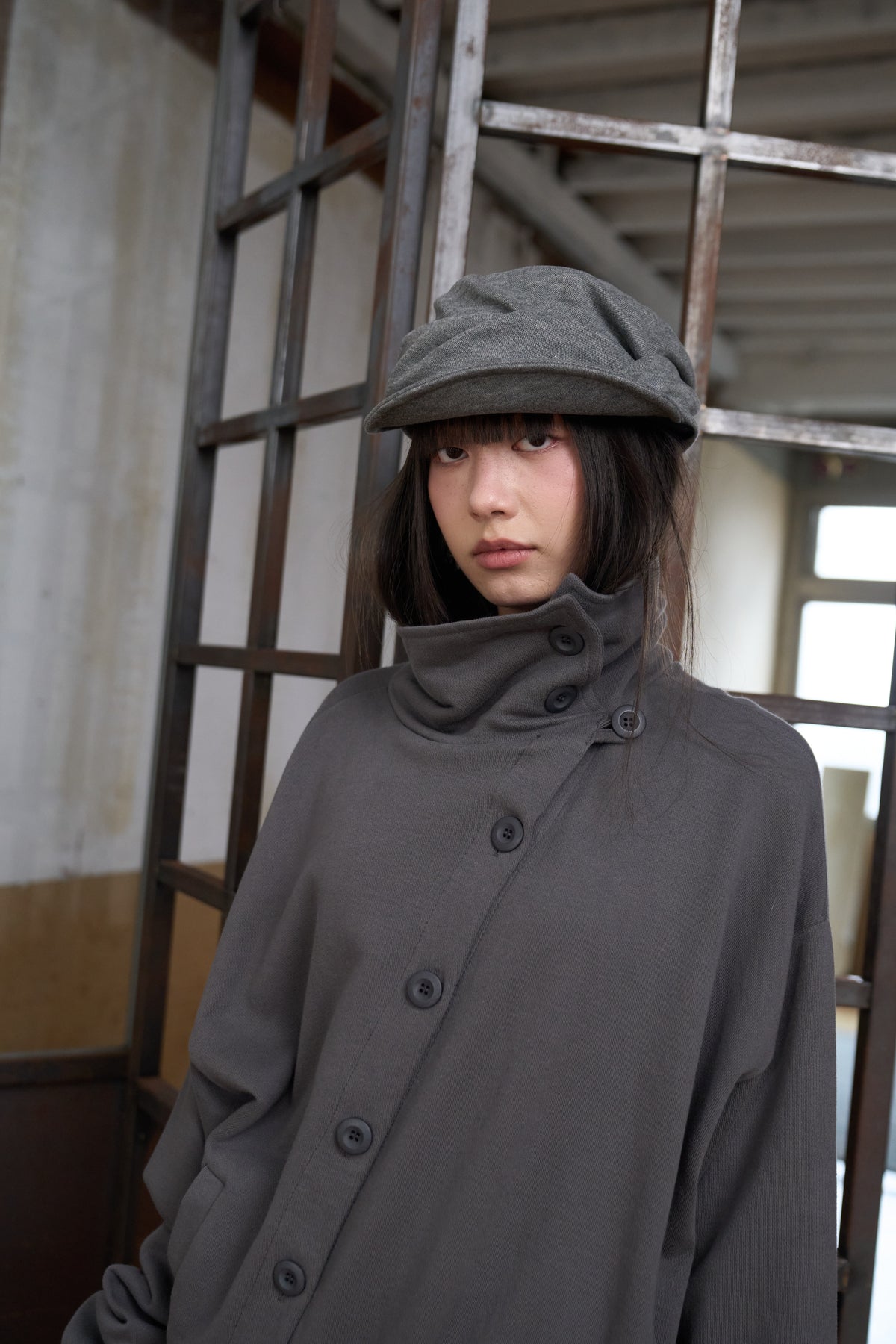 Slanted Button Design Stand Collar Jacke