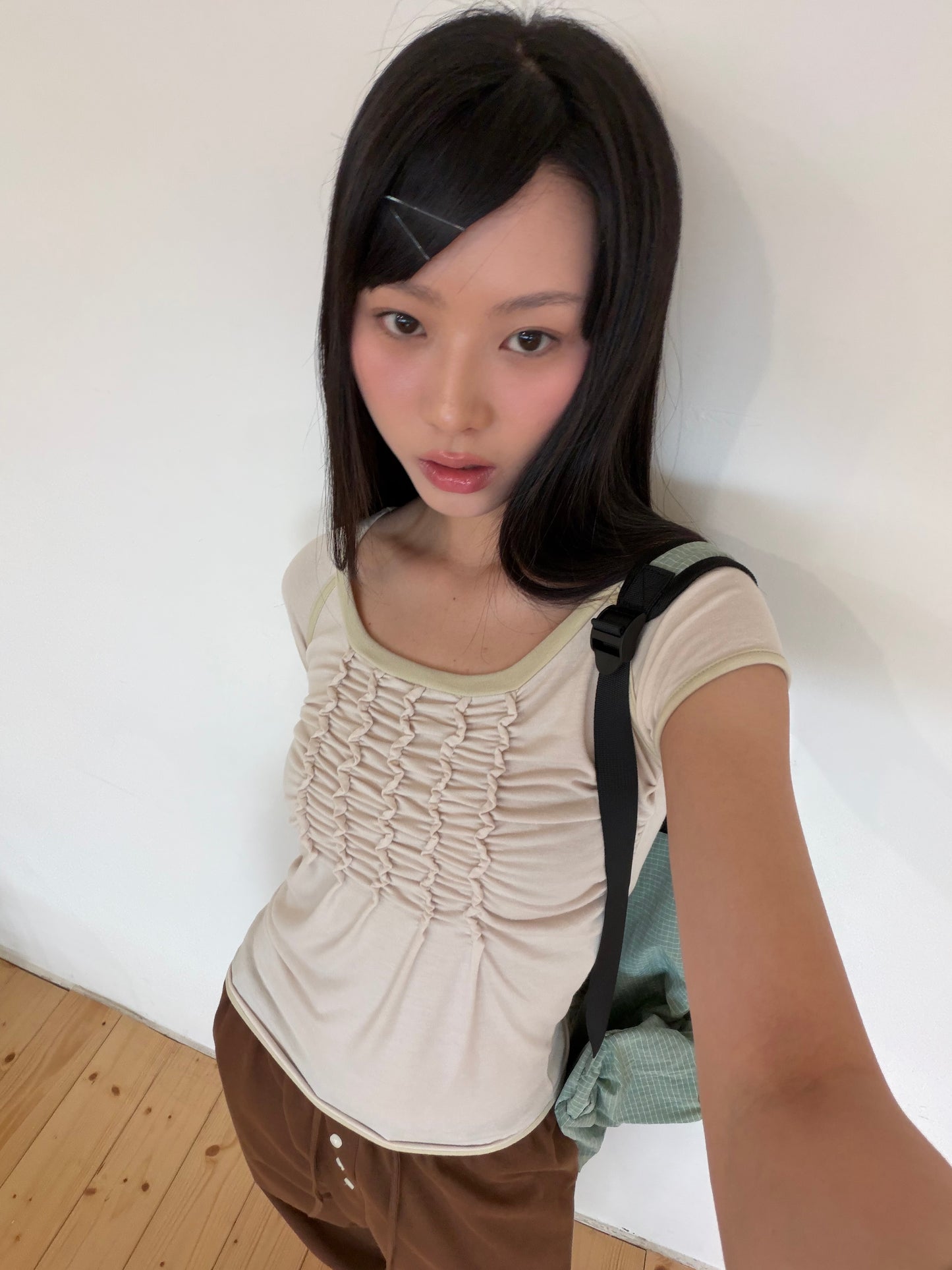 Contrast Trim Ruched Top