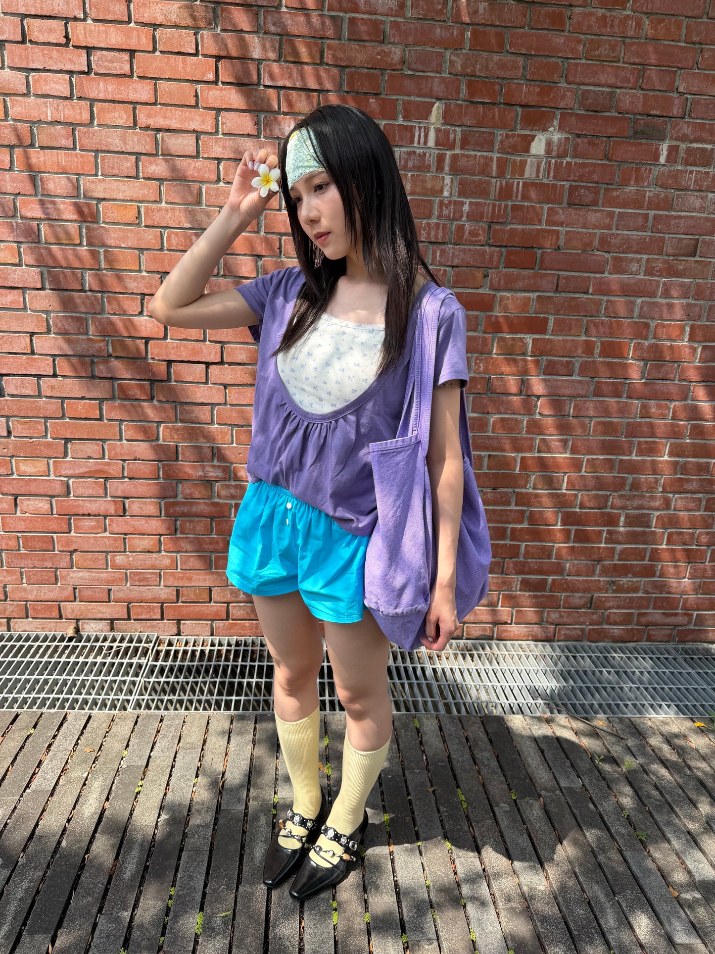 U-neck cotton top