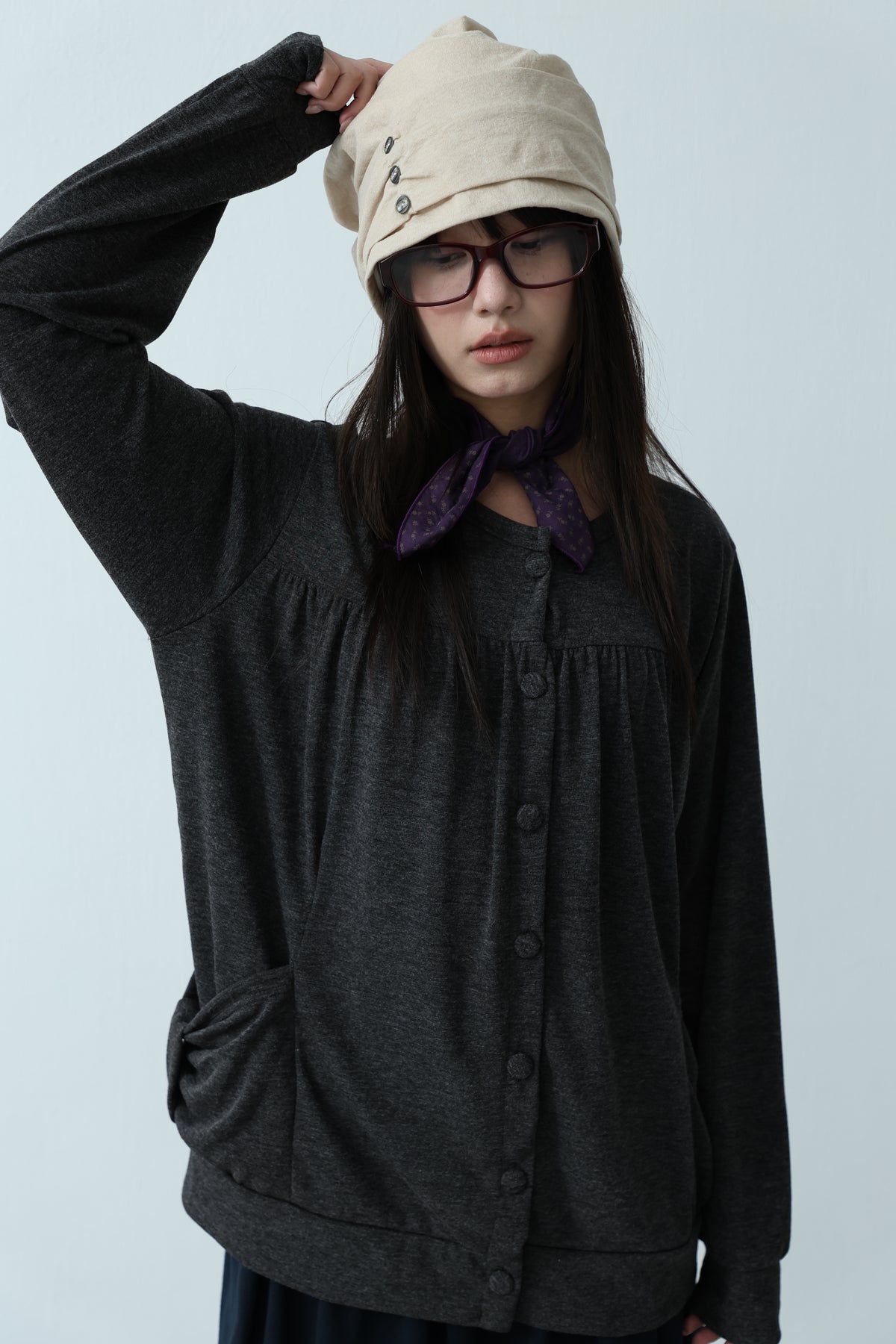 Open collar with bow and bow
