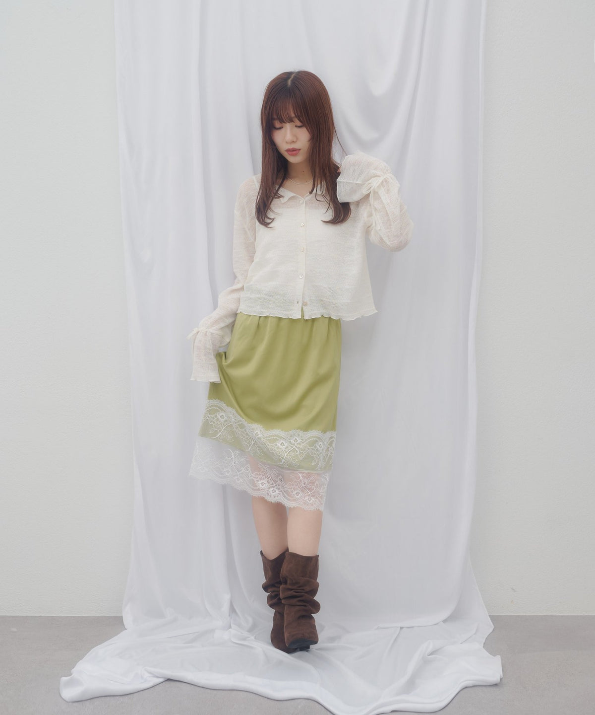 （sale 至9/21 22:00）Discoat umm. 蕾絲拼接緞面裙