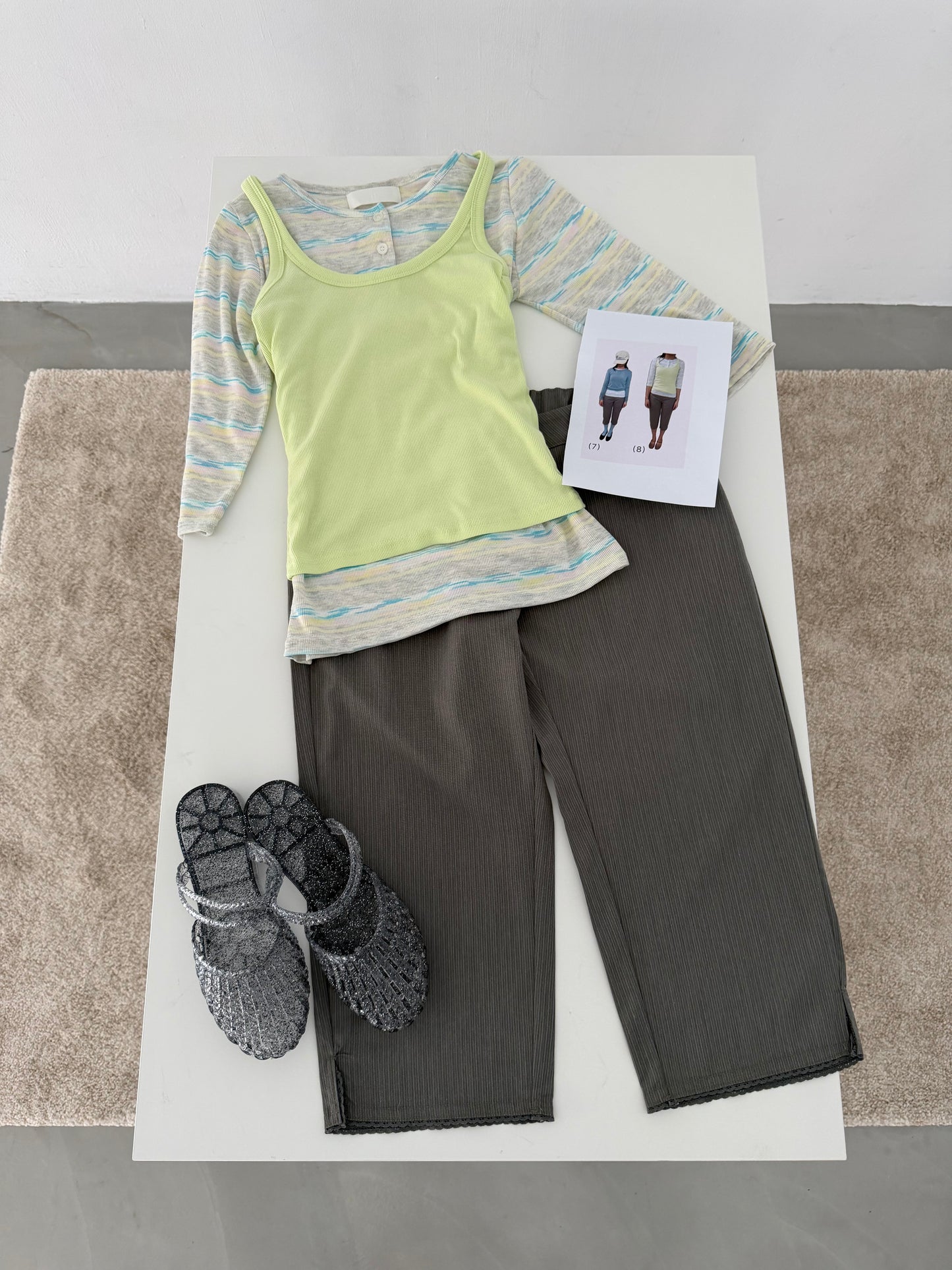 Suit lace capri pants