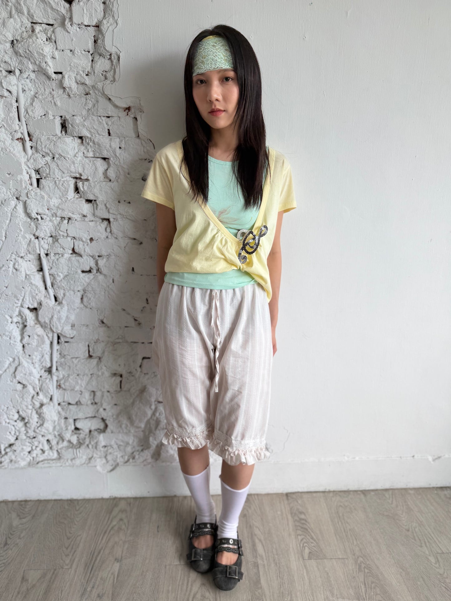 U-neck cotton top