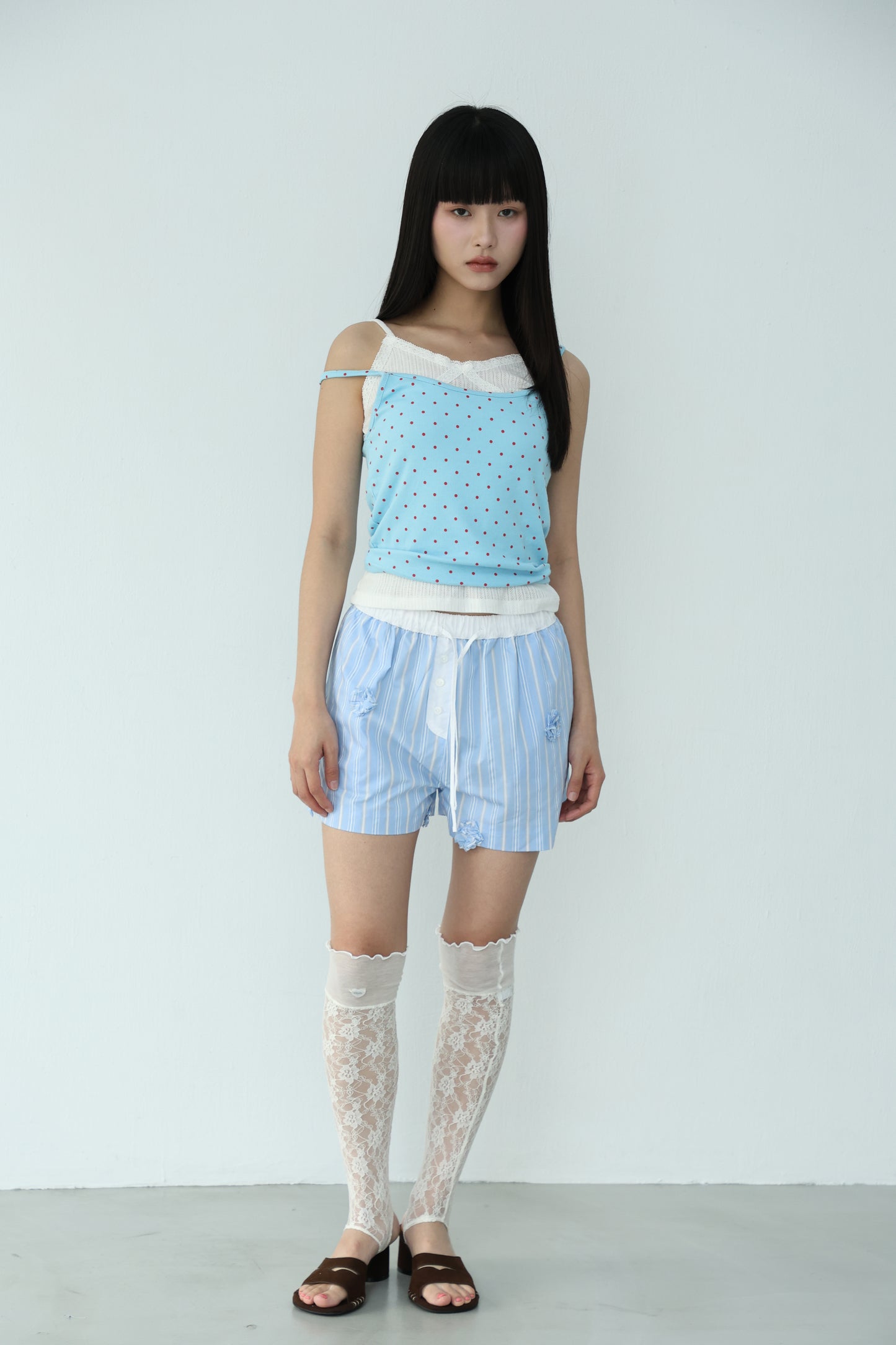 Straight stripe button shorts