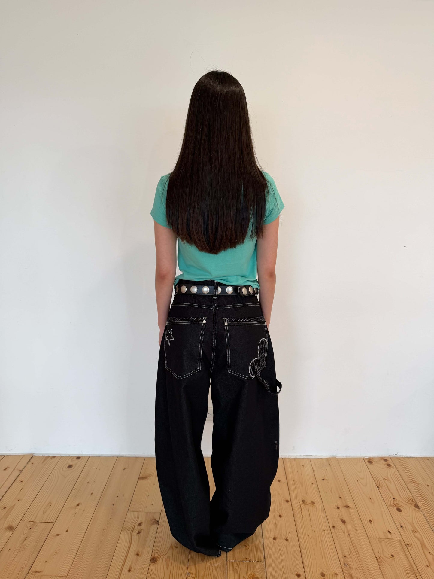 Embroidered loose-fitting work jeans