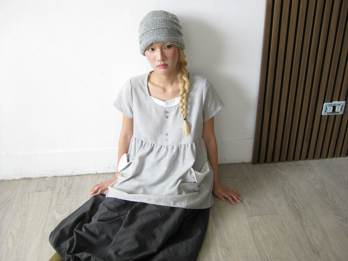 Flower button pocket top