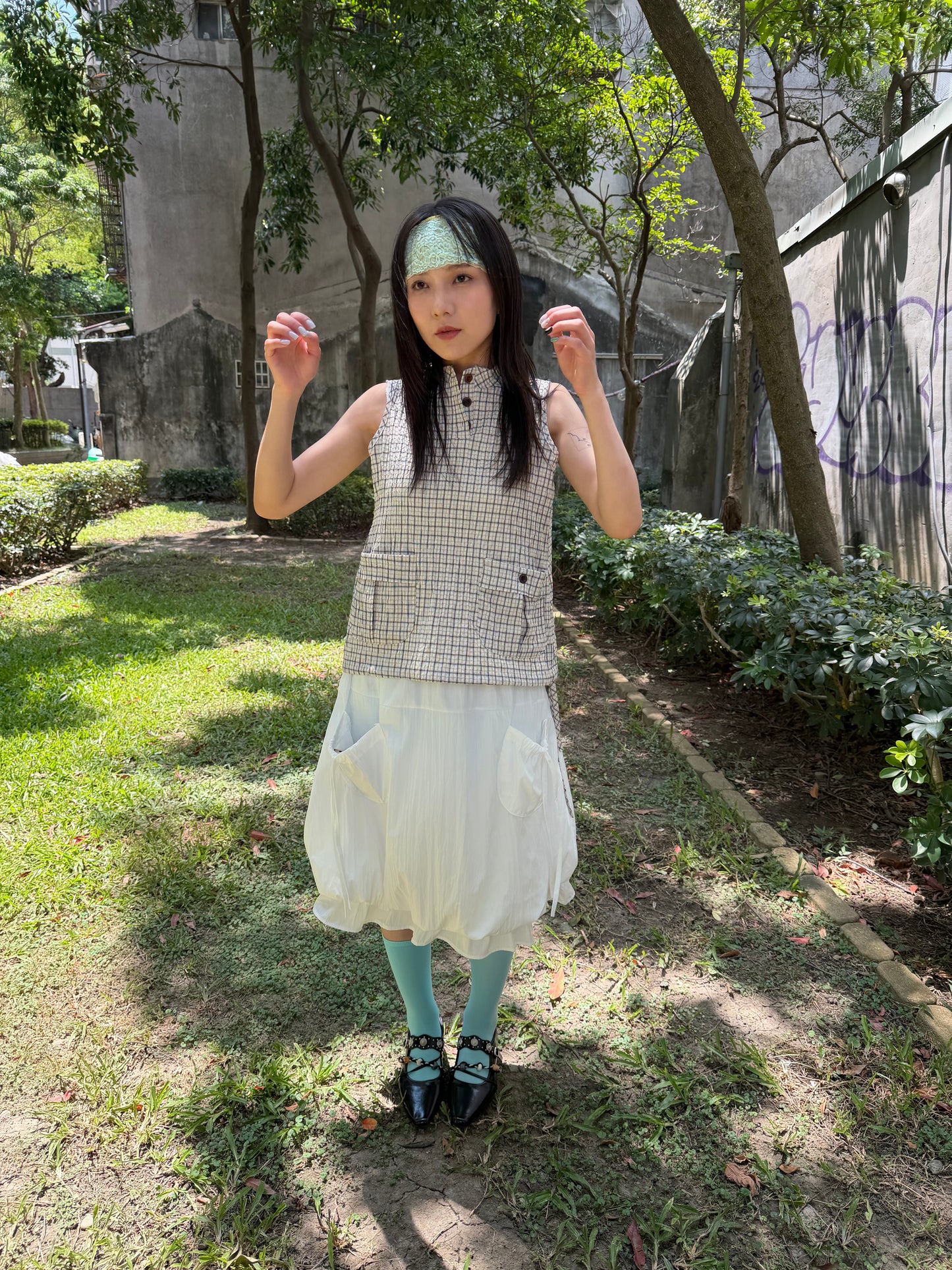 Checkered button pocket vest