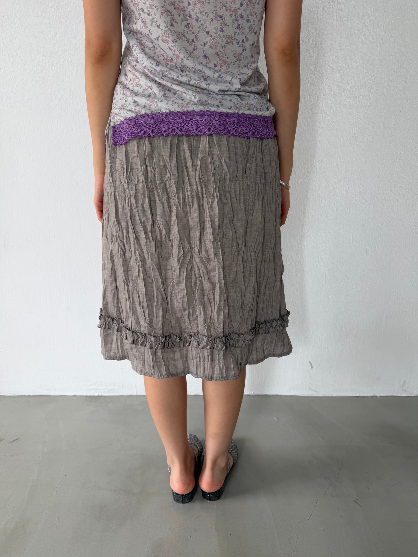 Naturally wrinkled midi skirt
