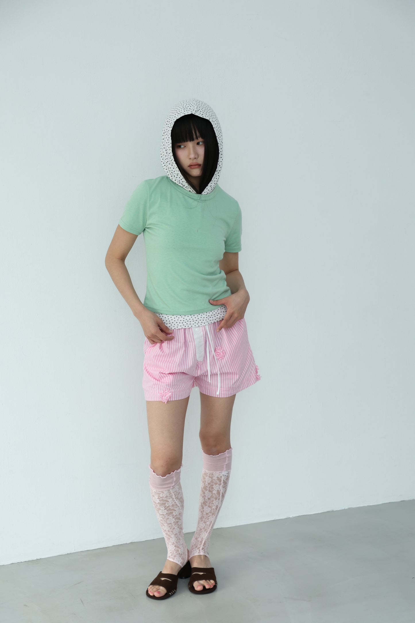 Straight stripe button shorts