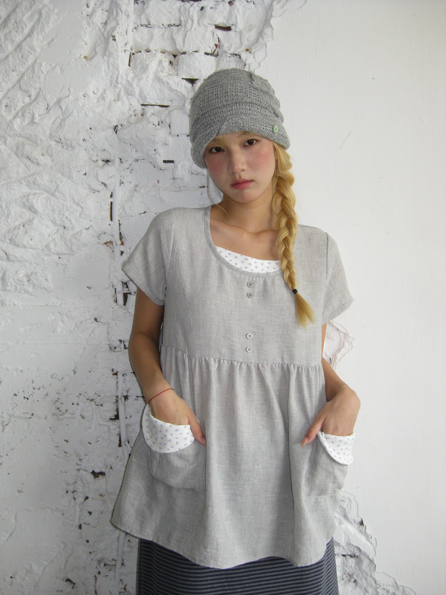 Flower button pocket top
