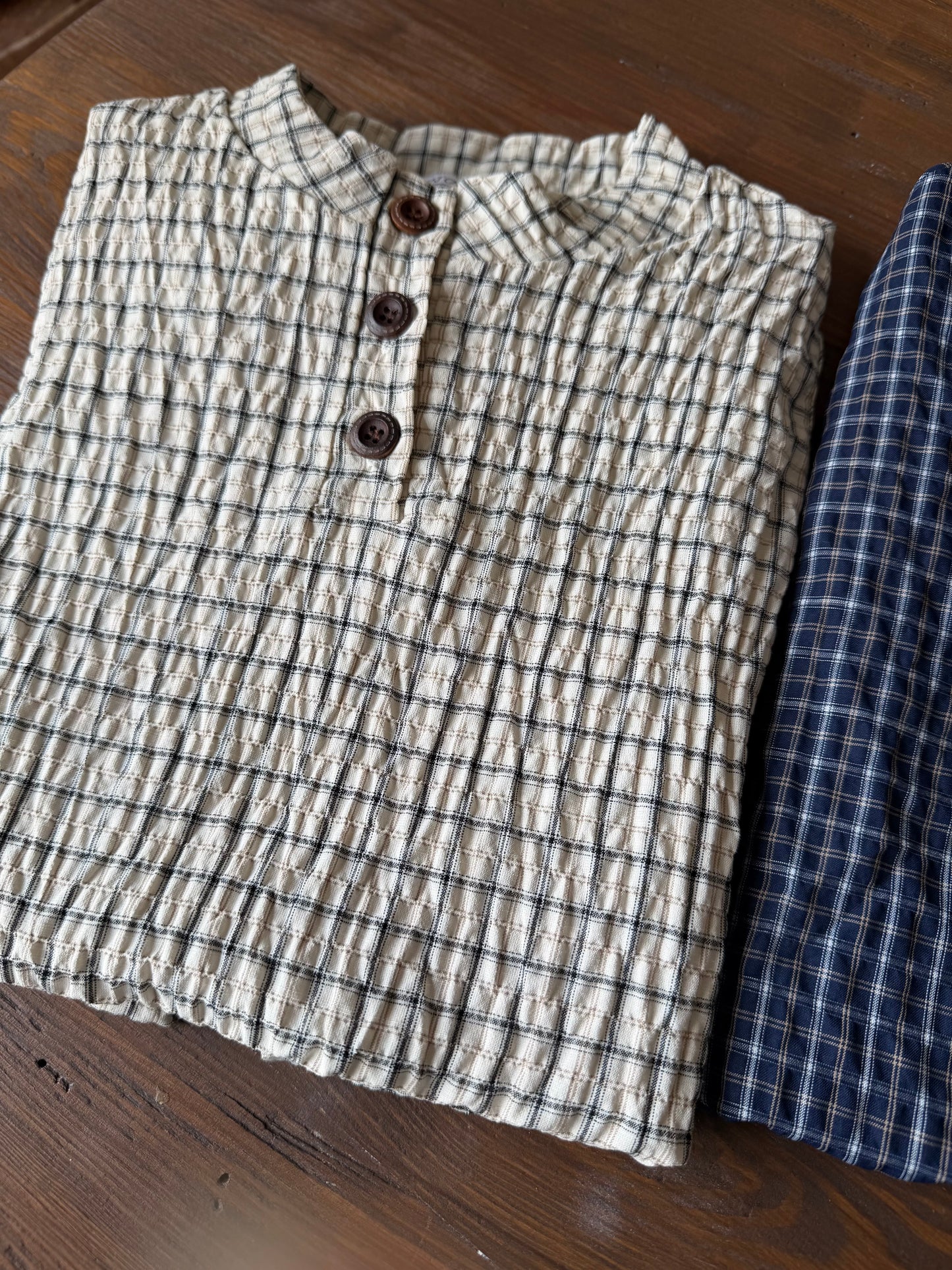 Checkered button pocket vest