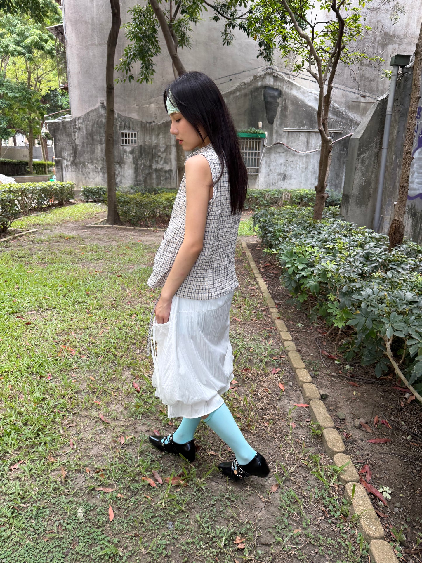 Checkered button pocket vest