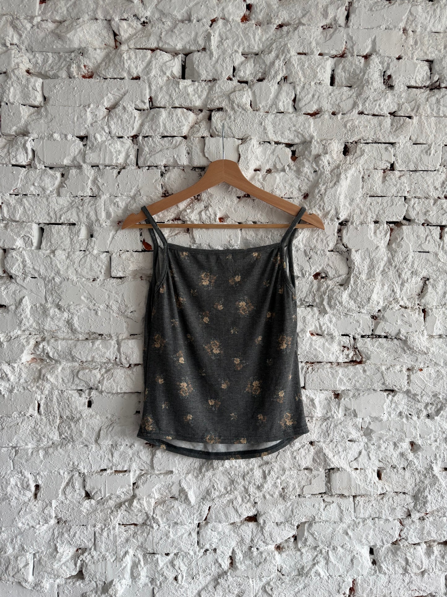 Elastic Floral Lace Vest